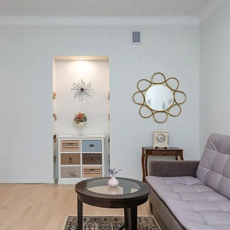 Archcathedral By Polo Apartment *